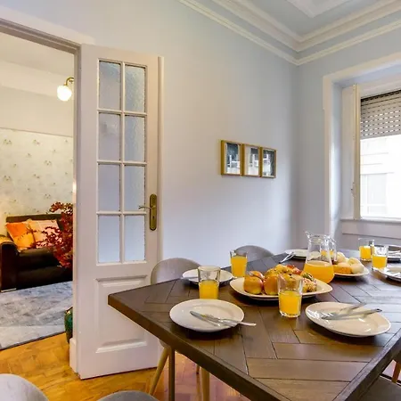 Santa Marta 53 Pombal Square Апартаменты Лиссабон